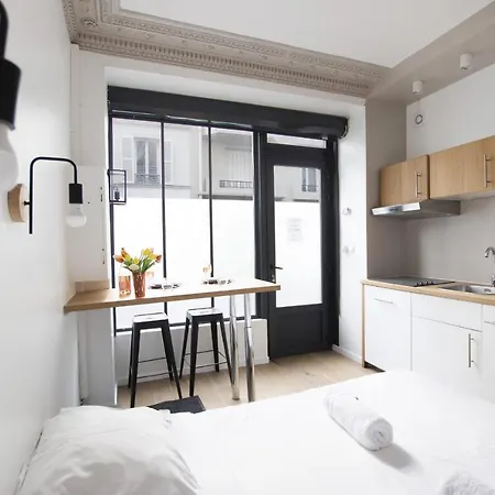 Lejlighed Guestready - Lovely Studio For 2 / Eiffel Tower - Prime Location!