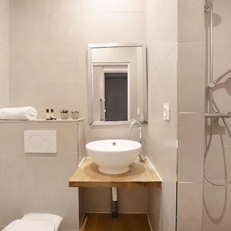 Lejlighed Guestready - Lovely Studio For 2 / Eiffel Tower - Prime Location! Paris