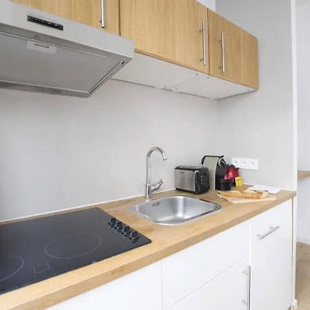Guestready - Lovely Studio For 2 / Eiffel Tower - Prime Location!